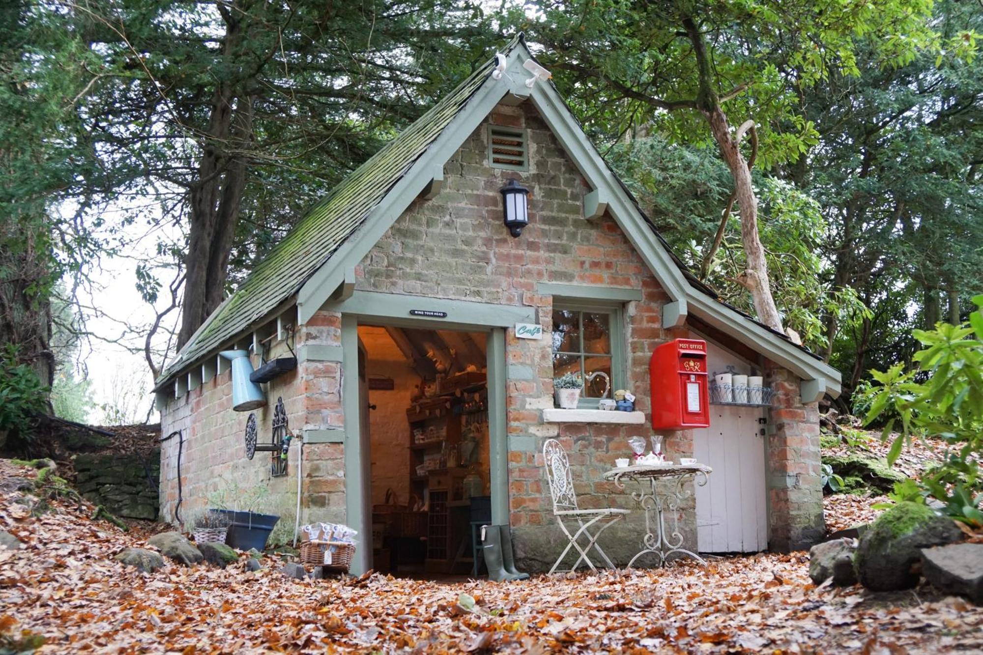 Luxury Woodland Lodge Retreat At Culdees Castle Crieff Exterior foto